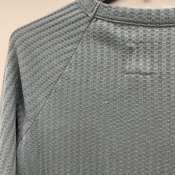 Chaser Long Button Sleeve Waffle Thermal Top XS - Picture 6 of 7